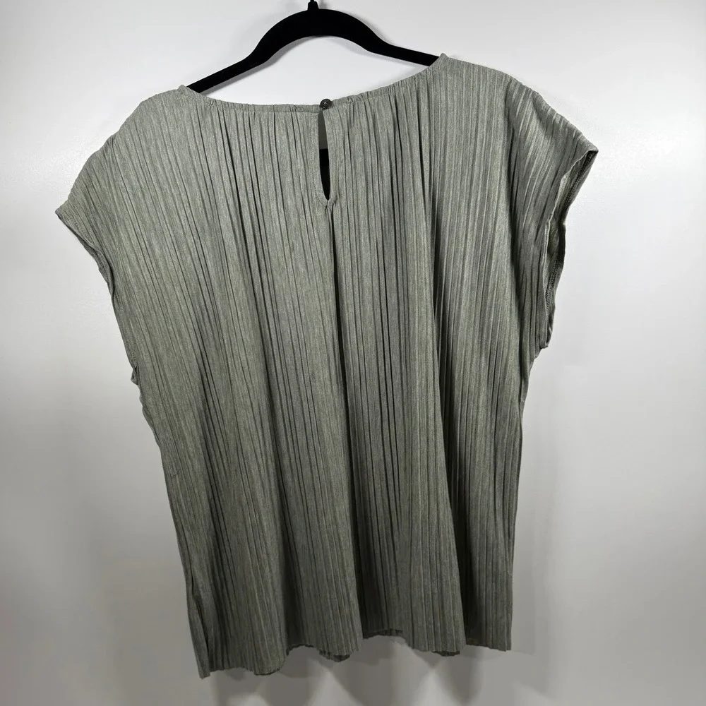 J Jill Pure Jill Pleated Top and Wide Leg Matching Set Sage Green Large Petite - Picture 5 of 12
